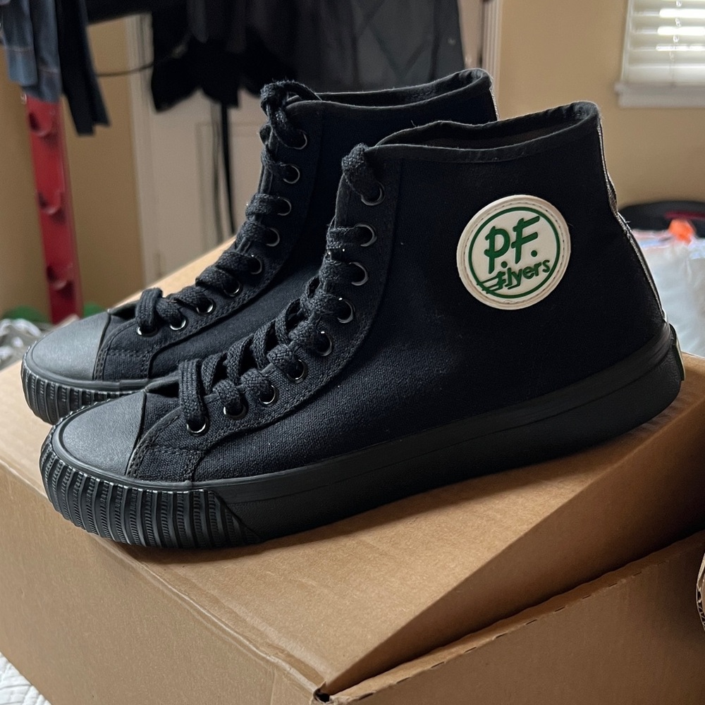 P.F. Flyers unisex Black Canvas Sneakers women’s size 9.5 men’s suze 8. - Picture 2 of 13